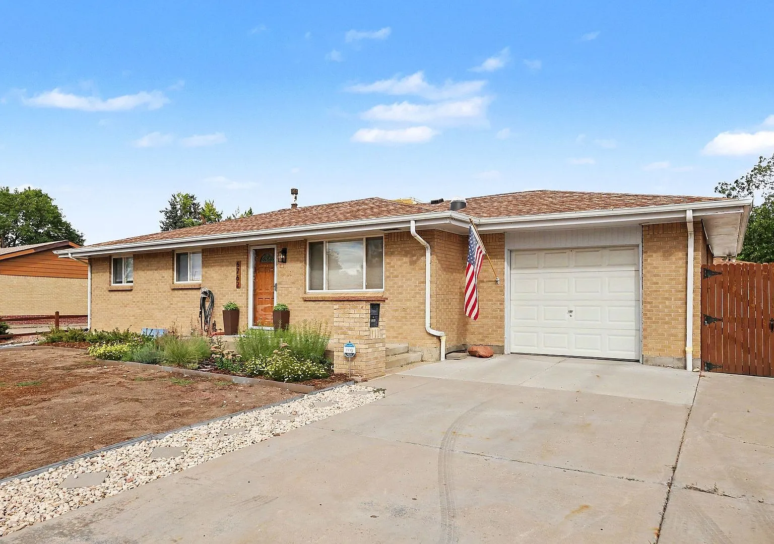 Charming Lamar Heights Ranch with Sauna & Two Garages Just 2 Miles from Olde Town Arvada — Photo 2