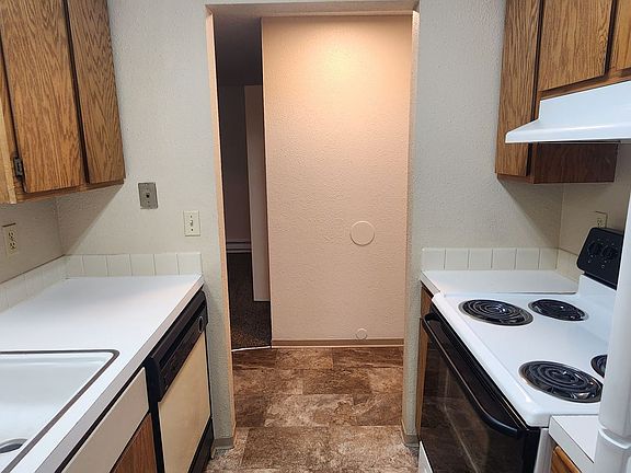 5th image of 708 E Mission Ave #4