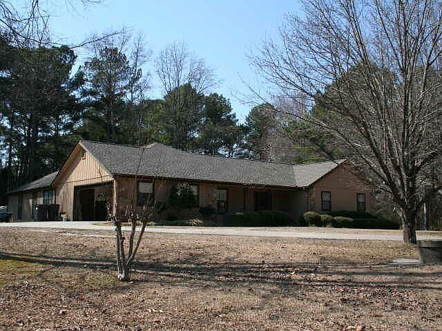 1st image of 210 Browns Hill Ct