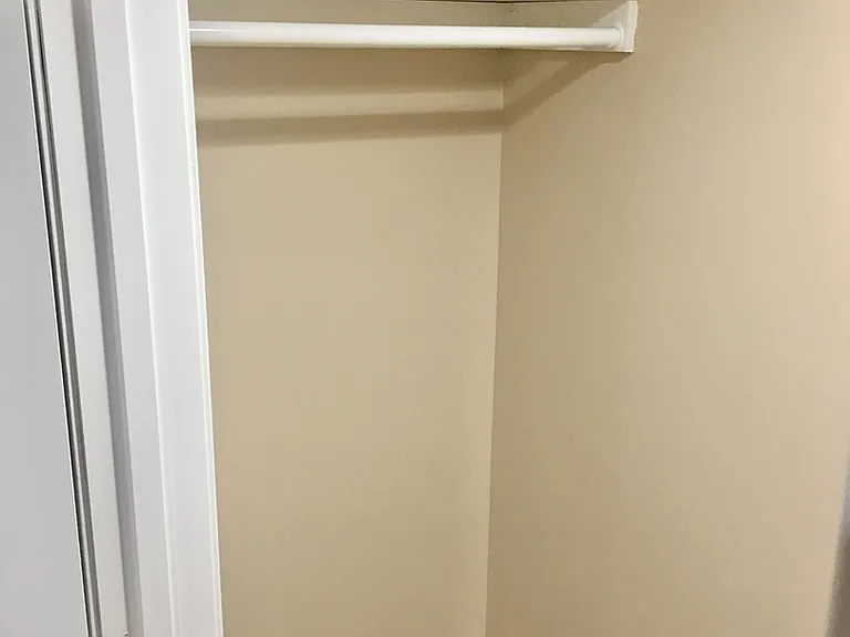 Nola Court Apartments — Photo 18