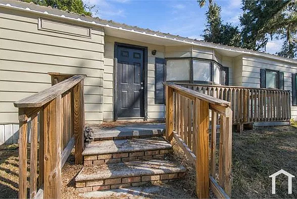5 bed, 1446 sqft, $2,599 — Photo 3