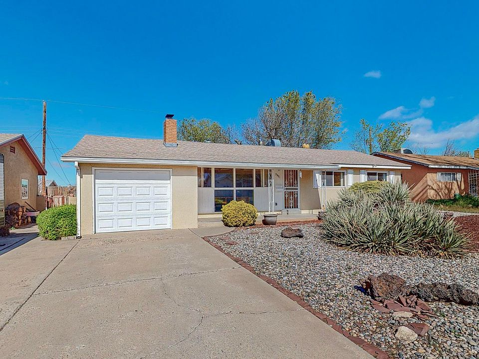 1st image of 2921 Cardenas Dr NE