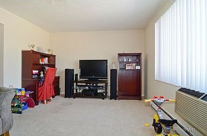 3rd image of 1041 Todd Farm Dr APT 3