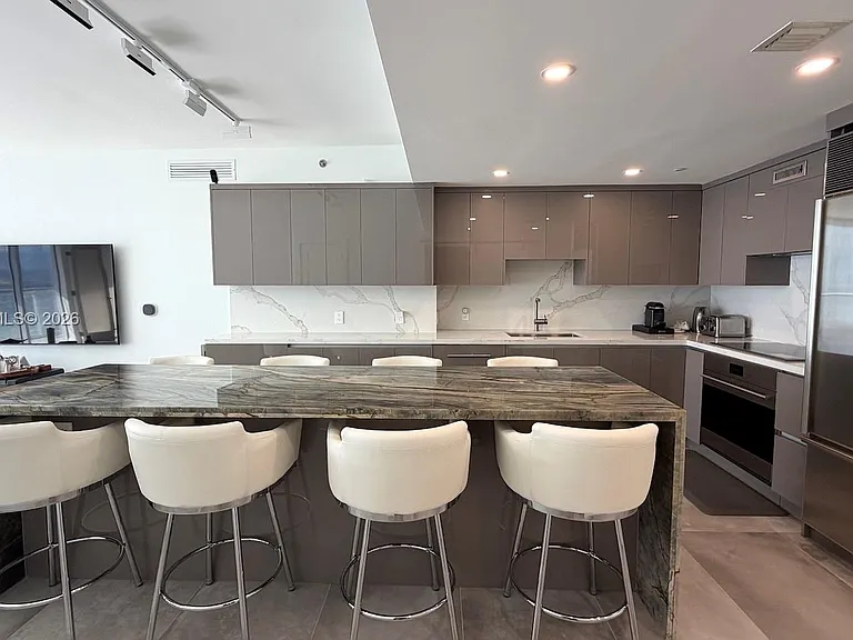 465 Brickell Ave #5603 — Photo 5
