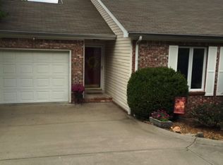5039 Hill Ter, Paducah, KY 42001