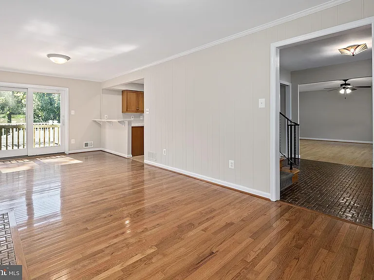 2542 N Wakefield St — Photo 15