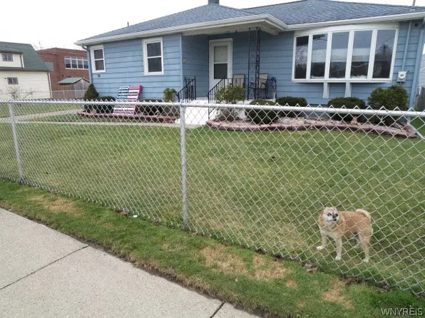 56 Peoria Ave, Cheektowaga, NY 14206