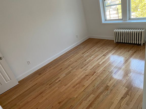 4th image of 4108 Parsons Blvd APT 6D