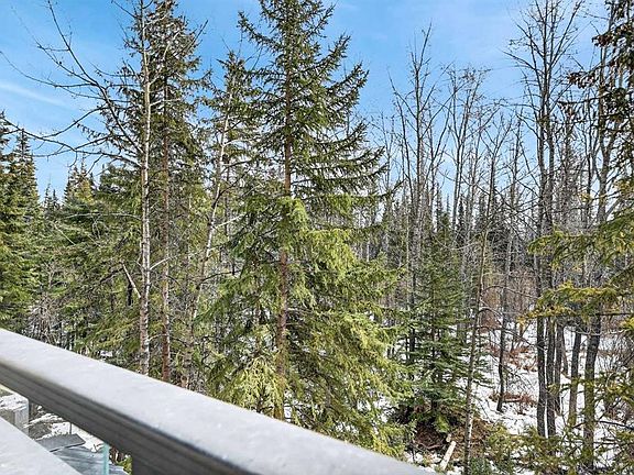 3rd image of 20 W Discovery Ridge Close SW #211