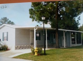 426 Lake Henry Dr, Winter Haven, FL 33881