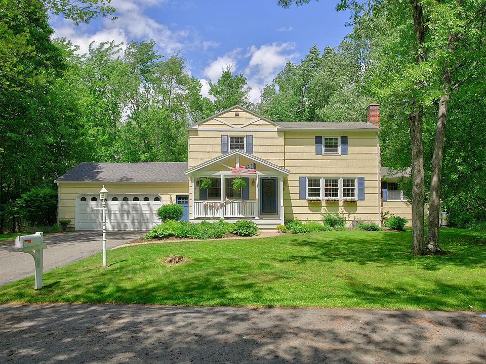1st image of 6 Surrey Lane