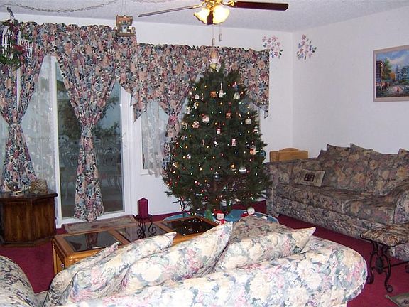 2nd image of 1404 E Bell Ave