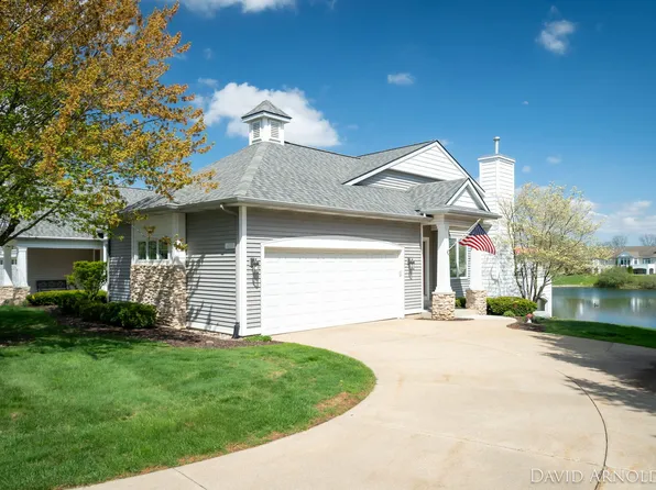 1255 Saint Andrews Dr, Holland, MI 49423