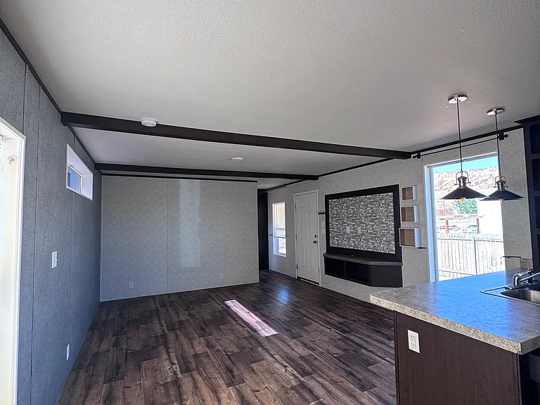 3761 Heather Ln — Photo 3