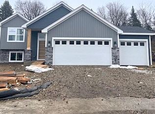 8895 Foust Ln, Rockford, MN 55373
