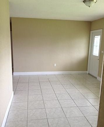 4th image of 15731 NW 28th Ct
