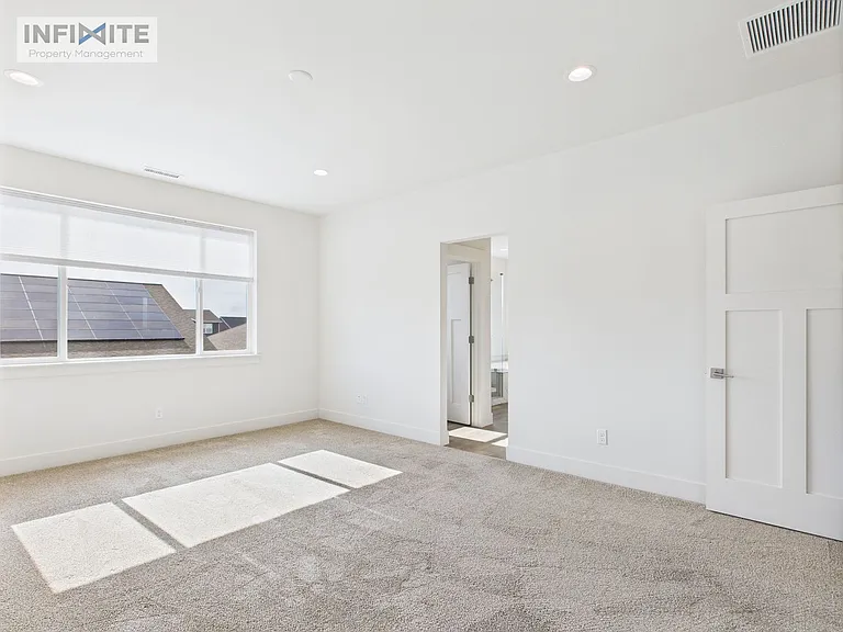1611 Wyatt Earp Ct — Photo 8