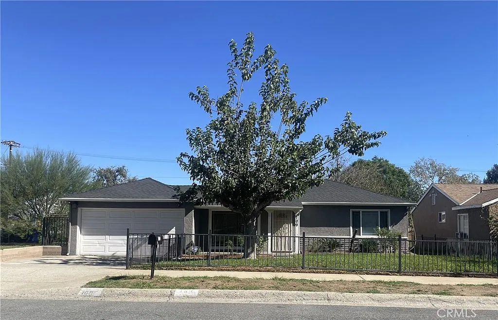 3 bed, 1416 sqft, $2,995 — Photo 1