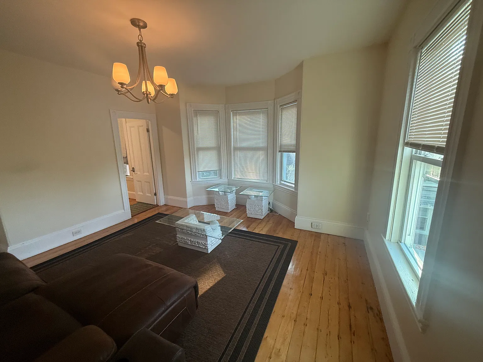 3 bed, $3,300 — Photo 2