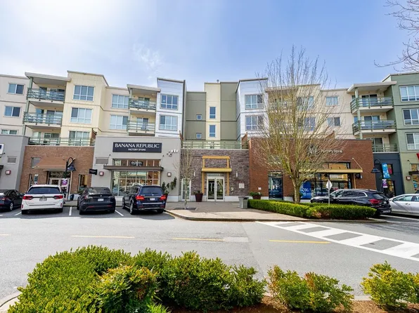 15735 Croydon Dr #218, Surrey, BC V3Z 2L5