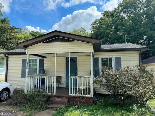 936 Black Dr, Gainesville, GA 30501