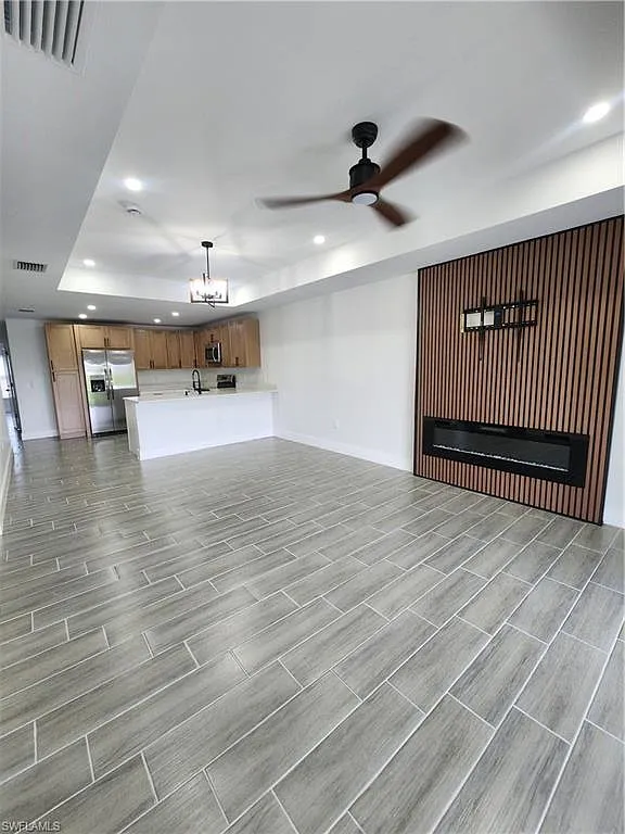 3 bed, 2.0 bath, 2394 sqft, $1,800 — Photo 4
