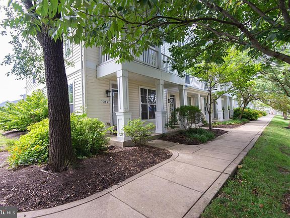 2nd image of 214 Tidewater Dr #214