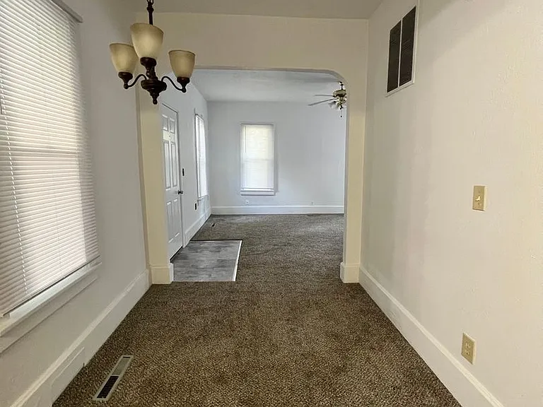 420 Sand Ridge Rd — Photo 4