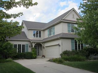 5858 Versailles Ave, Ann Arbor, MI 48103