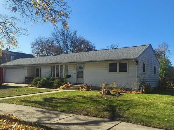 3373 South 69th STREET, Milwaukee, WI 53219