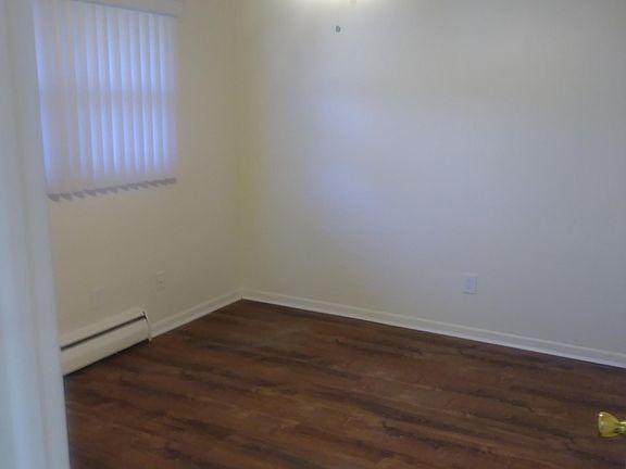 4th image of 2628 Galpin Ave