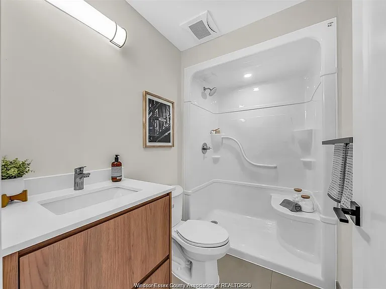 11646 Tecumseh Rd E #503 — Photo 19