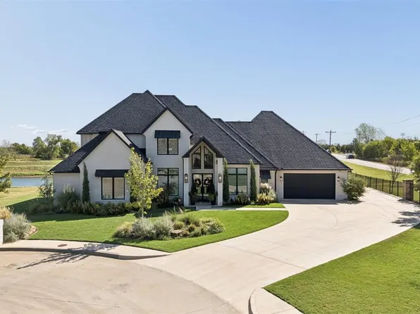 201 Saint Claire Dr, Edmond, OK 73025