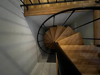 Rented by Salon Realty Corp