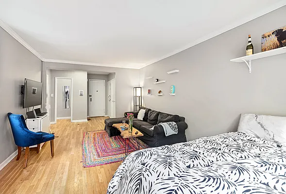 Rented by Next Step Realty New York LLC | media 2