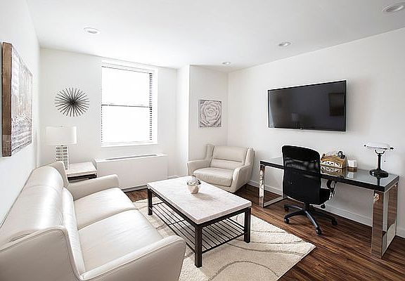 2nd image of 150 W 51st St #9-7