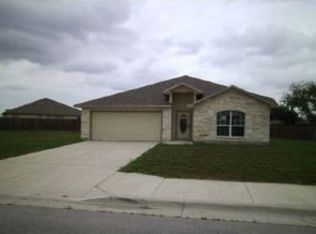 2600 Meadow Ln, Taylor, TX 76574