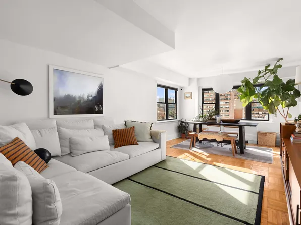 333 East 66th Street image 1 of 8