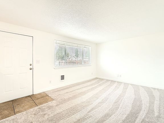 5th image of 3704 S Gunnison St #3704