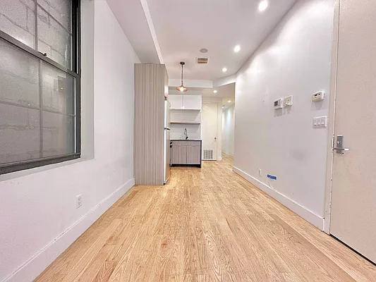 Rented by Doorway NYC, LLC | media 24