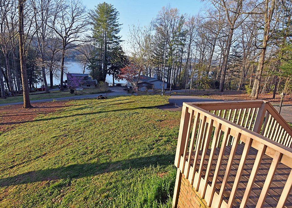 128 Cardinal Ln Hayesville, NC Zillow Apartments for Rent in Hayesville