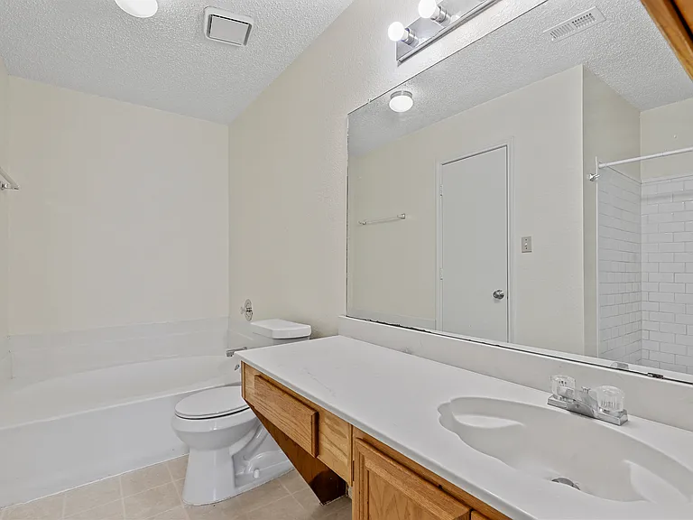 2804 Monthaven Dr — Photo 14