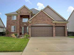52561 Fox Pointe Dr, New Baltimore, MI 48047