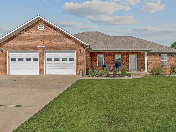 5010 S 28th St, Paragould, AR 72450