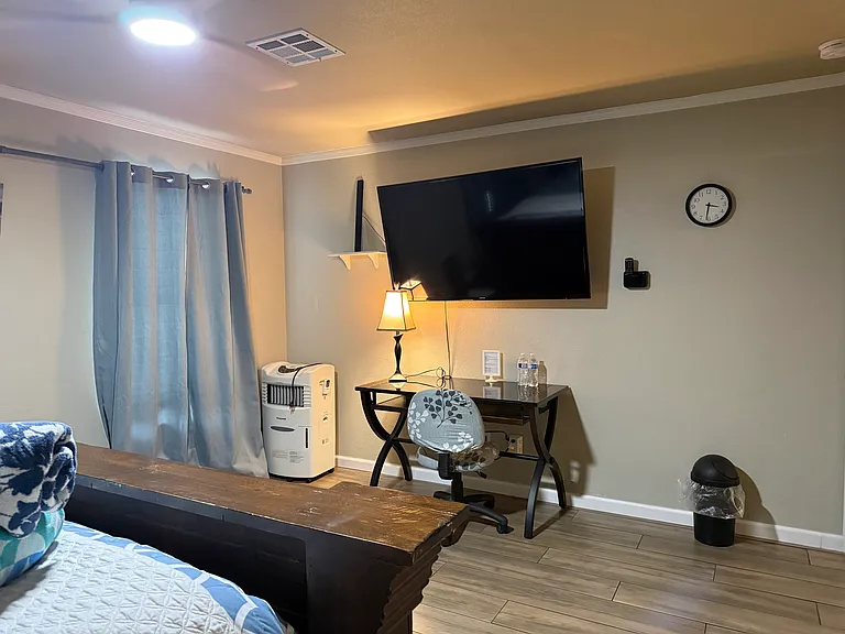 2058 S Voyager Dr — Photo 15