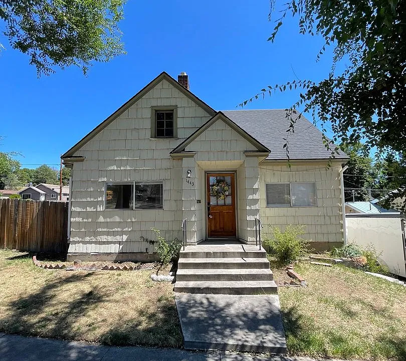 1443 Worden Ave