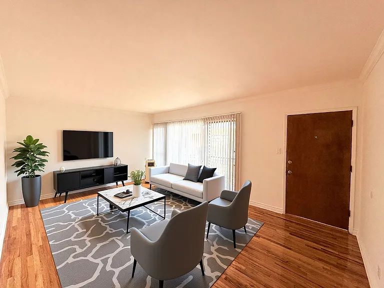 1323 N. Bronson Avenue — Photo 1