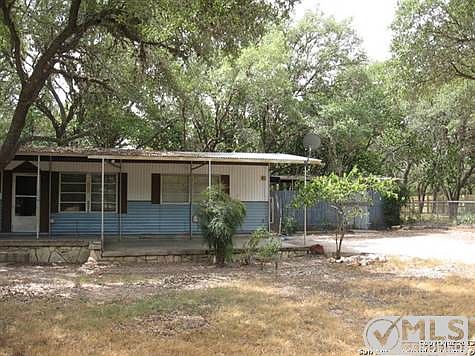 3rd image of 433 Dreamland Dr