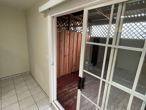 4th image of 33345 5th St #2