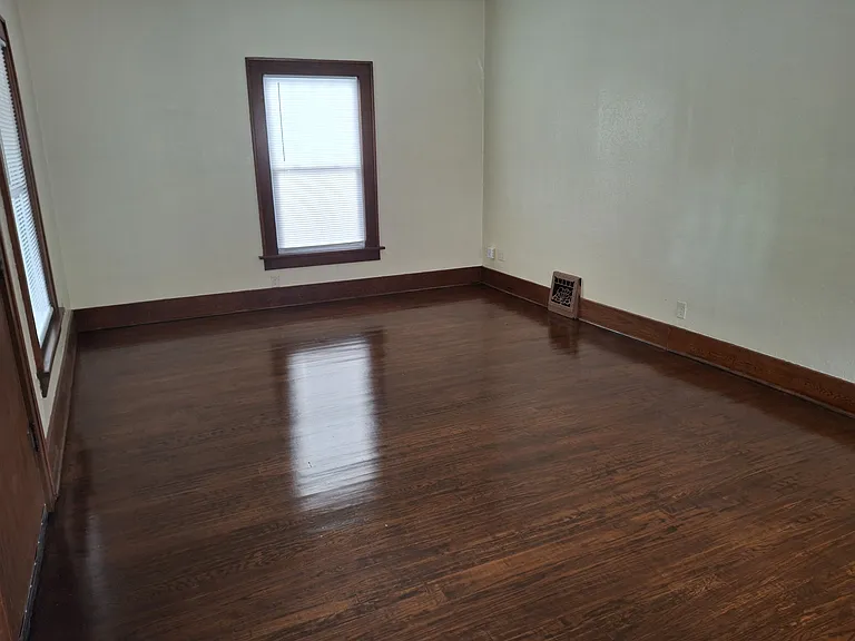 836 N Litchfield Ave — Photo 27